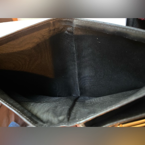 Chanel Interlocking CC Long wallet - Picture 5 of 8